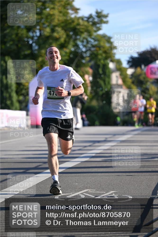 07.09.2025 - BARMER Alsterlauf Dr. Thomas Lammeyer http://msf.ph/oto/8705870 07.09.2025 09:22:15 Laufen 47 meine-sportfotos.de