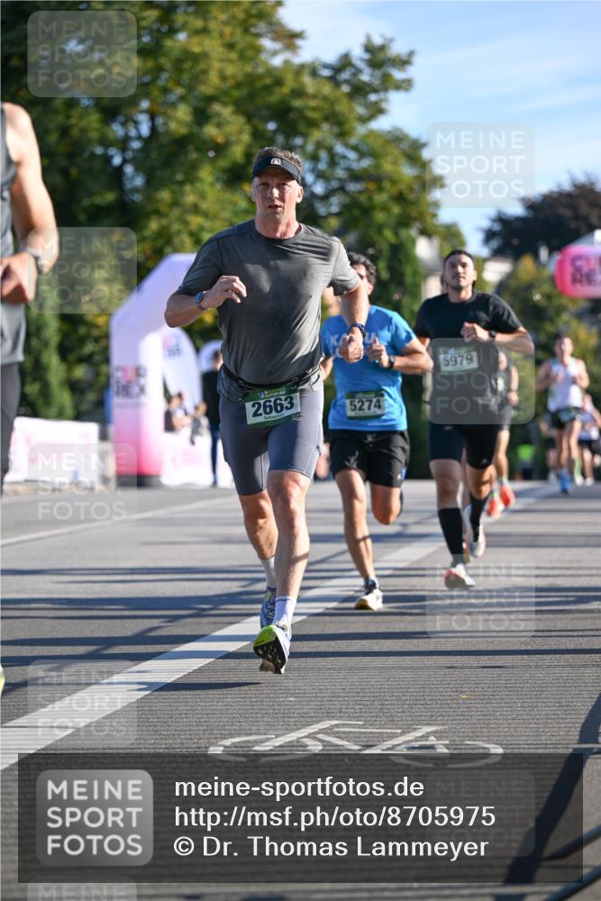 07.09.2025 - BARMER Alsterlauf Dr. Thomas Lammeyer http://msf.ph/oto/8705975 07.09.2025 09:22:42 Laufen 2663, 5274, 5979, 64 meine-sportfotos.de