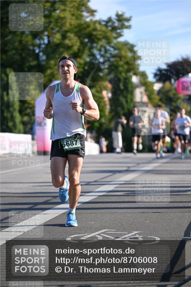 07.09.2025 - BARMER Alsterlauf Dr. Thomas Lammeyer http://msf.ph/oto/8706008 07.09.2025 09:22:48 Laufen 5687 meine-sportfotos.de