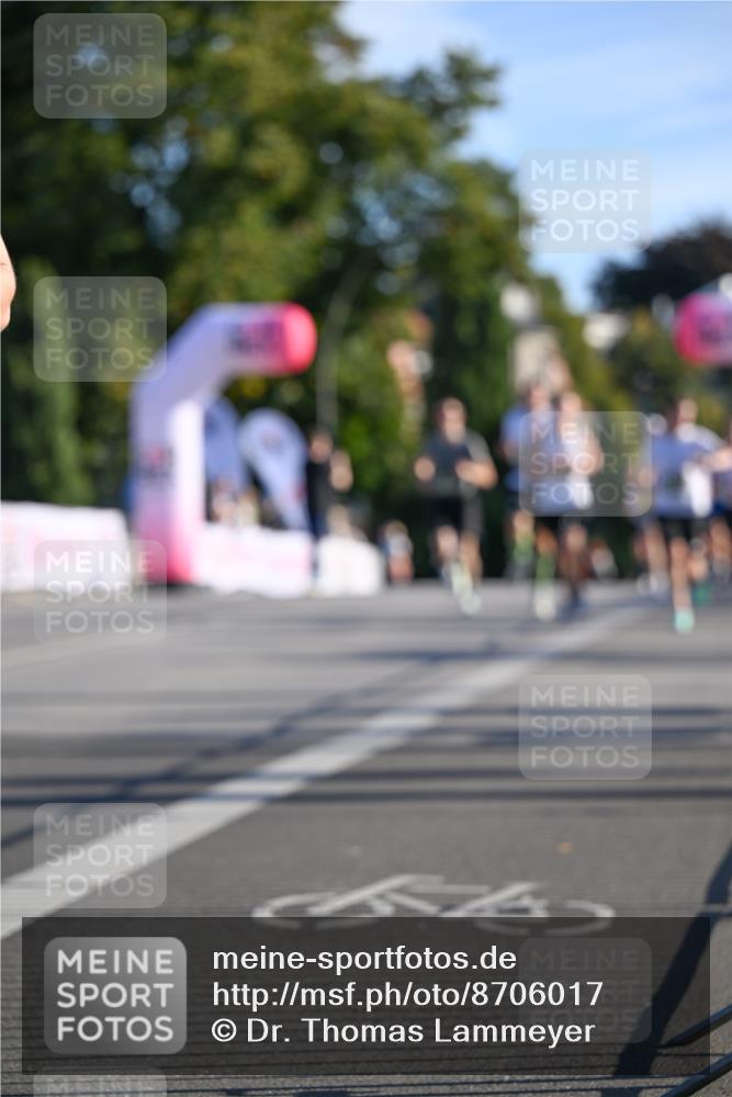 07.09.2025 - BARMER Alsterlauf Dr. Thomas Lammeyer http://msf.ph/oto/8706017 07.09.2025 09:22:49 Laufen  meine-sportfotos.de