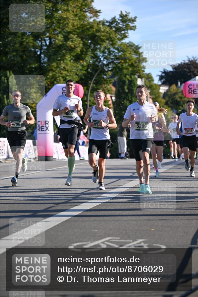 07.09.2025 - BARMER Alsterlauf Dr. Thomas Lammeyer http://msf.ph/oto/8706029 07.09.2025 09:22:52 Laufen 4798, 4800, 412, 5209, 195, 54, 2058 meine-sportfotos.de