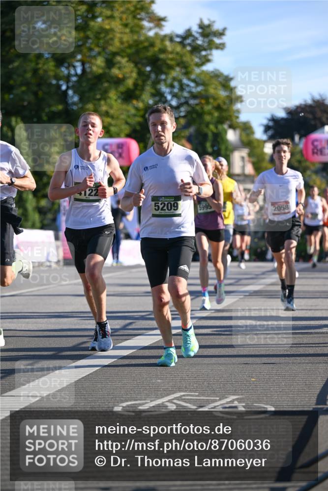 07.09.2025 - BARMER Alsterlauf Dr. Thomas Lammeyer http://msf.ph/oto/8706036 07.09.2025 09:22:53 Laufen 122, 5209, 5995, 2058 meine-sportfotos.de