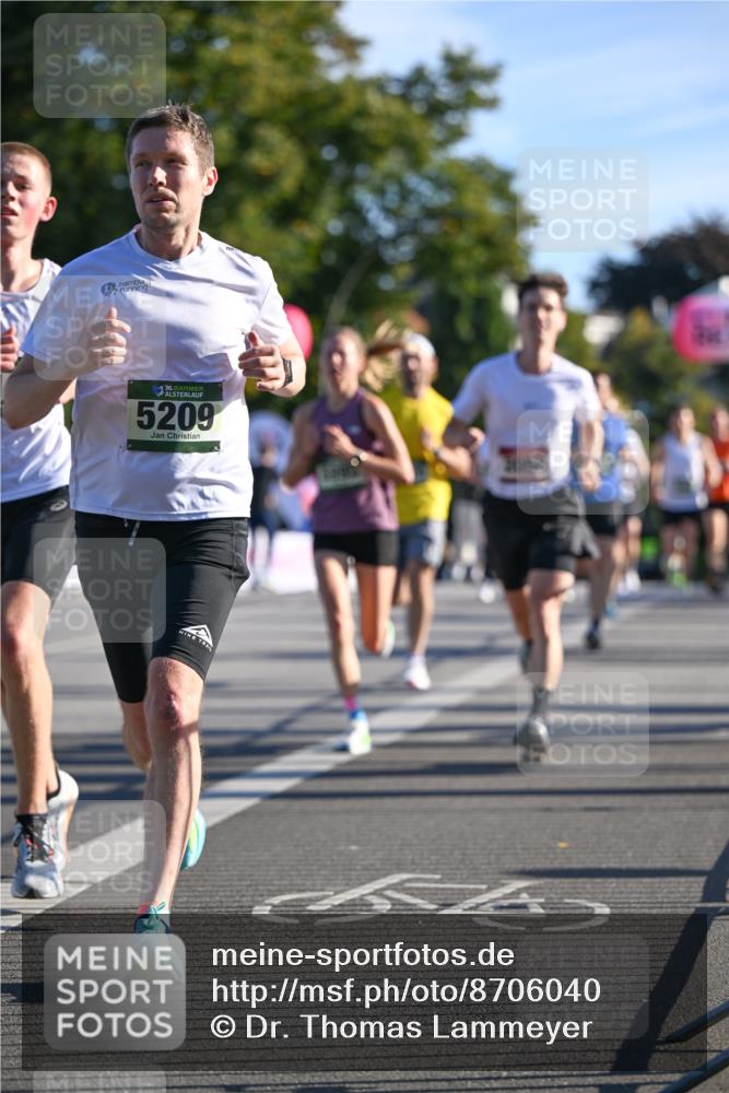 07.09.2025 - BARMER Alsterlauf Dr. Thomas Lammeyer http://msf.ph/oto/8706040 07.09.2025 09:22:54 Laufen 36, 5209 meine-sportfotos.de