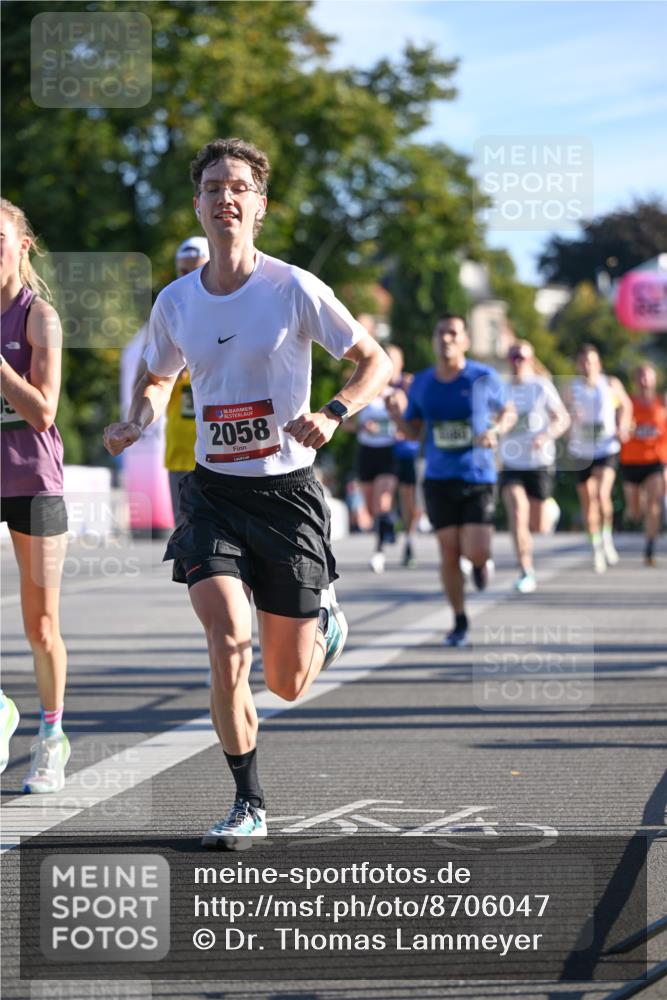 07.09.2025 - BARMER Alsterlauf Dr. Thomas Lammeyer http://msf.ph/oto/8706047 07.09.2025 09:22:55 Laufen 36, 2058 meine-sportfotos.de