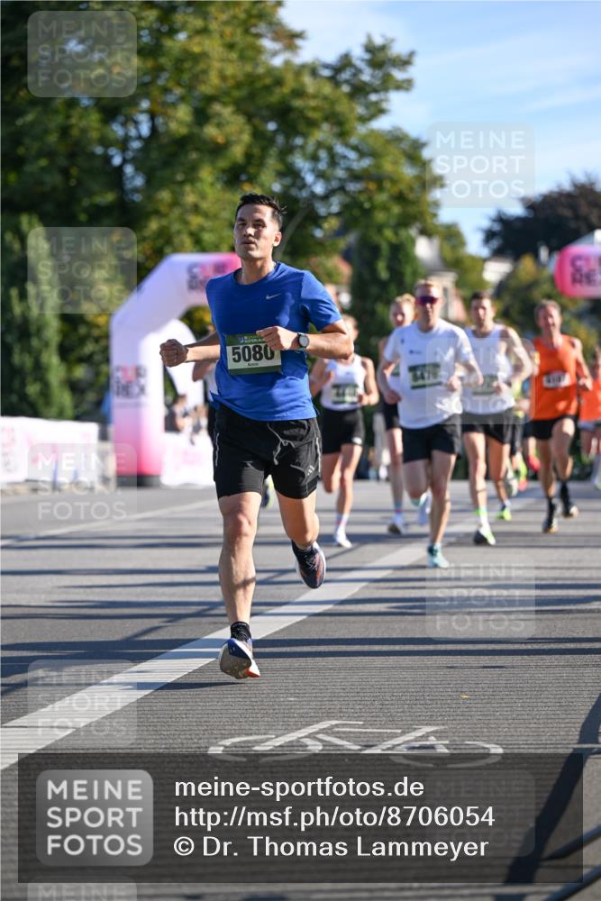 07.09.2025 - BARMER Alsterlauf Dr. Thomas Lammeyer http://msf.ph/oto/8706054 07.09.2025 09:22:56 Laufen 5080 meine-sportfotos.de