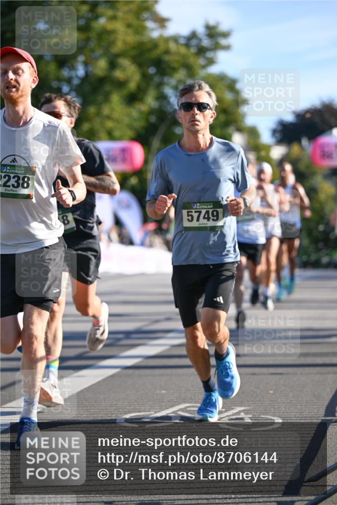 07.09.2025 - BARMER Alsterlauf Dr. Thomas Lammeyer http://msf.ph/oto/8706144 07.09.2025 09:23:13 Laufen 36, 2238, 6, 5749 meine-sportfotos.de