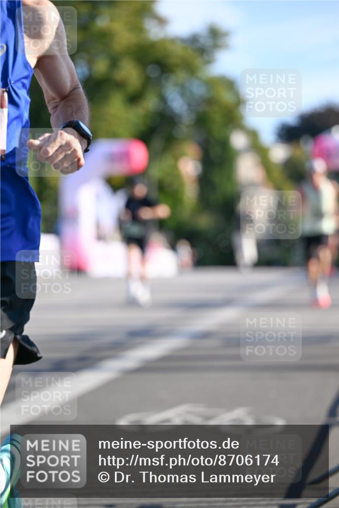 07.09.2025 - BARMER Alsterlauf Dr. Thomas Lammeyer http://msf.ph/oto/8706174 07.09.2025 09:23:18 Laufen  meine-sportfotos.de