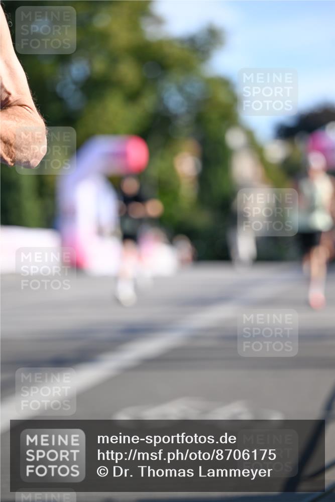 07.09.2025 - BARMER Alsterlauf Dr. Thomas Lammeyer http://msf.ph/oto/8706175 07.09.2025 09:23:18 Laufen  meine-sportfotos.de