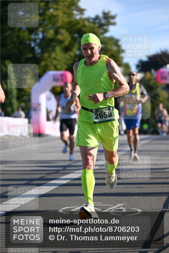 07.09.2025 - BARMER Alsterlauf Dr. Thomas Lammeyer http://msf.ph/oto/8706203 07.09.2025 09:23:25 Laufen 36, 2658 meine-sportfotos.de