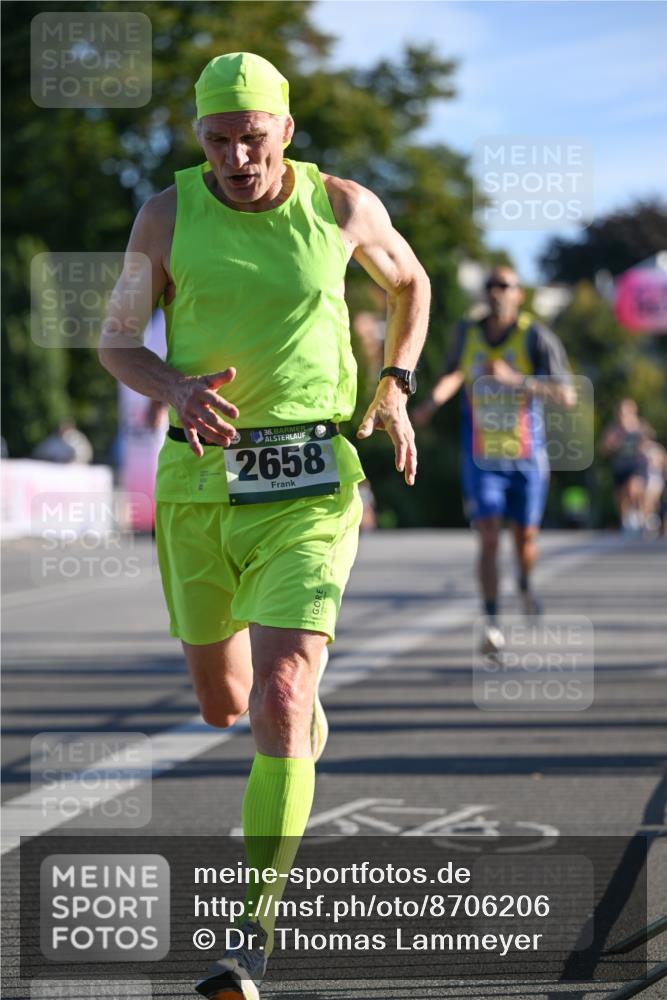 07.09.2025 - BARMER Alsterlauf Dr. Thomas Lammeyer http://msf.ph/oto/8706206 07.09.2025 09:23:25 Laufen 136, 2658 meine-sportfotos.de