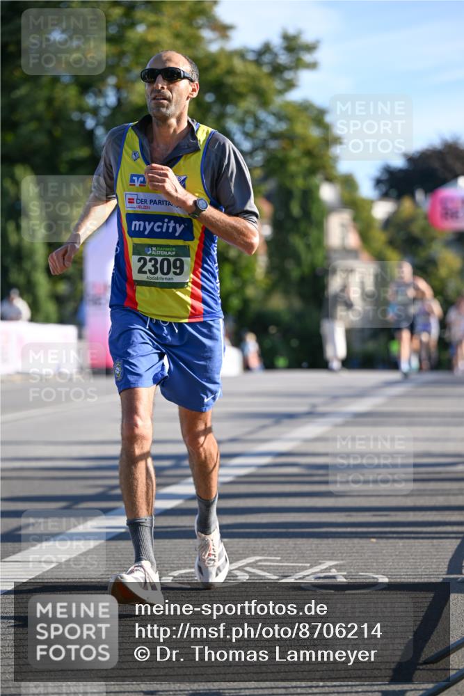 07.09.2025 - BARMER Alsterlauf Dr. Thomas Lammeyer http://msf.ph/oto/8706214 07.09.2025 09:23:27 Laufen 636, 2309 meine-sportfotos.de