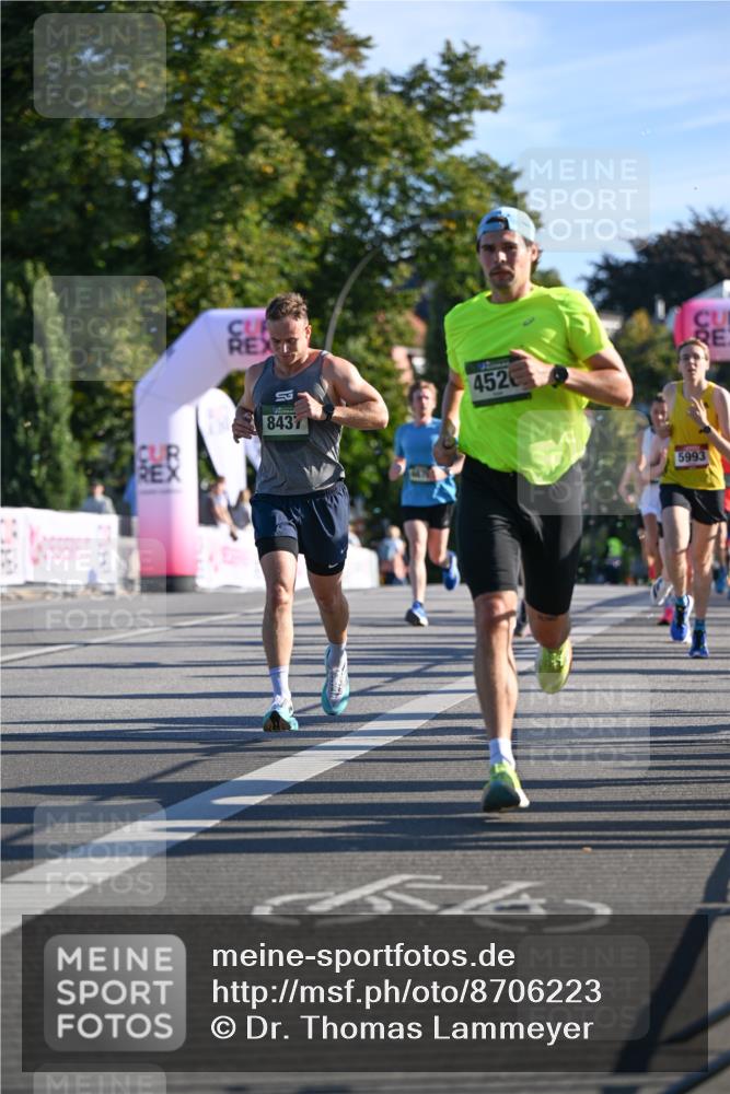 07.09.2025 - BARMER Alsterlauf Dr. Thomas Lammeyer http://msf.ph/oto/8706223 07.09.2025 09:23:32 Laufen 452, 8437, 5993 meine-sportfotos.de