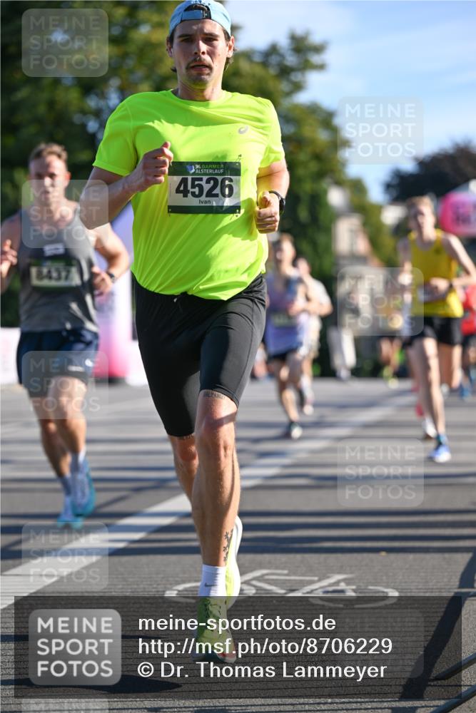 07.09.2025 - BARMER Alsterlauf Dr. Thomas Lammeyer http://msf.ph/oto/8706229 07.09.2025 09:23:33 Laufen 8437, 36, 4526 meine-sportfotos.de