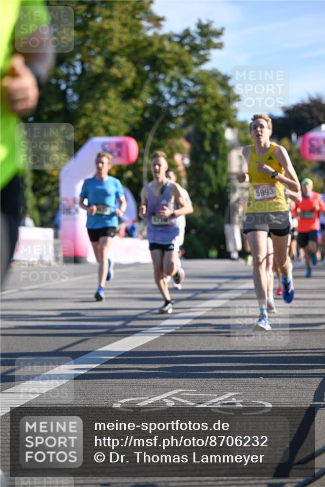 07.09.2025 - BARMER Alsterlauf Dr. Thomas Lammeyer http://msf.ph/oto/8706232 07.09.2025 09:23:34 Laufen 5993 meine-sportfotos.de