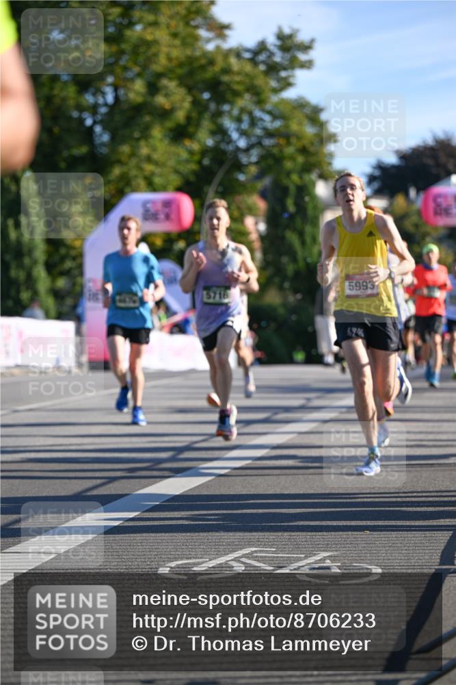 07.09.2025 - BARMER Alsterlauf Dr. Thomas Lammeyer http://msf.ph/oto/8706233 07.09.2025 09:23:34 Laufen 5716, 5993 meine-sportfotos.de