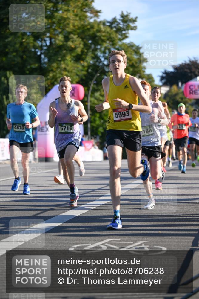 07.09.2025 - BARMER Alsterlauf Dr. Thomas Lammeyer http://msf.ph/oto/8706238 07.09.2025 09:23:35 Laufen 4676, 5716, 5993, 180 meine-sportfotos.de