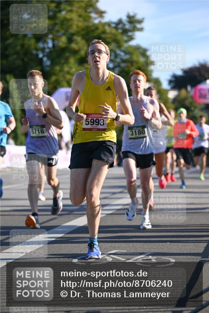 07.09.2025 - BARMER Alsterlauf Dr. Thomas Lammeyer http://msf.ph/oto/8706240 07.09.2025 09:23:35 Laufen 5716, 136, 5993, 3180 meine-sportfotos.de