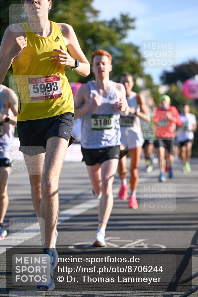 07.09.2025 - BARMER Alsterlauf Dr. Thomas Lammeyer http://msf.ph/oto/8706244 07.09.2025 09:23:35 Laufen 36, 1, 5993, 3180 meine-sportfotos.de