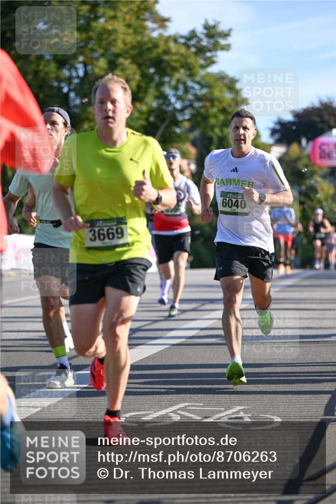 07.09.2025 - BARMER Alsterlauf Dr. Thomas Lammeyer http://msf.ph/oto/8706263 07.09.2025 09:23:39 Laufen 5, 3669, 6040 meine-sportfotos.de