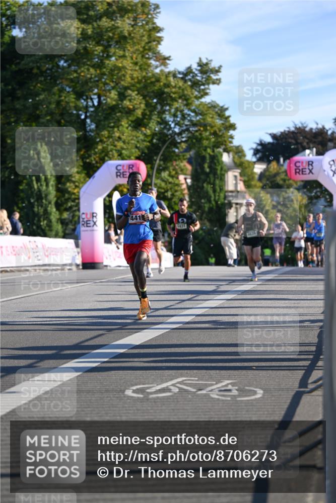 07.09.2025 - BARMER Alsterlauf Dr. Thomas Lammeyer http://msf.ph/oto/8706273 07.09.2025 09:23:43 Laufen 441, 9, 5431, 34, 4635 meine-sportfotos.de