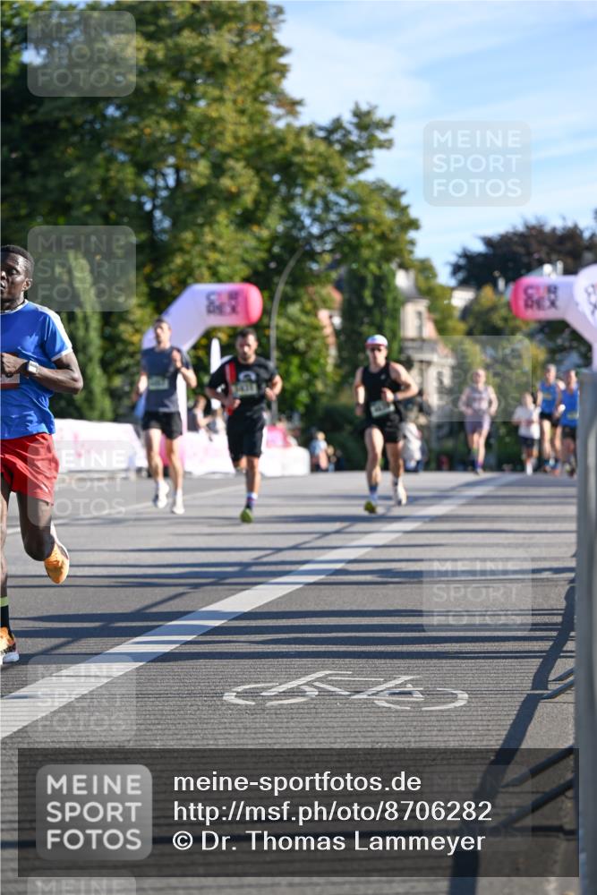 07.09.2025 - BARMER Alsterlauf Dr. Thomas Lammeyer http://msf.ph/oto/8706282 07.09.2025 09:23:44 Laufen  meine-sportfotos.de