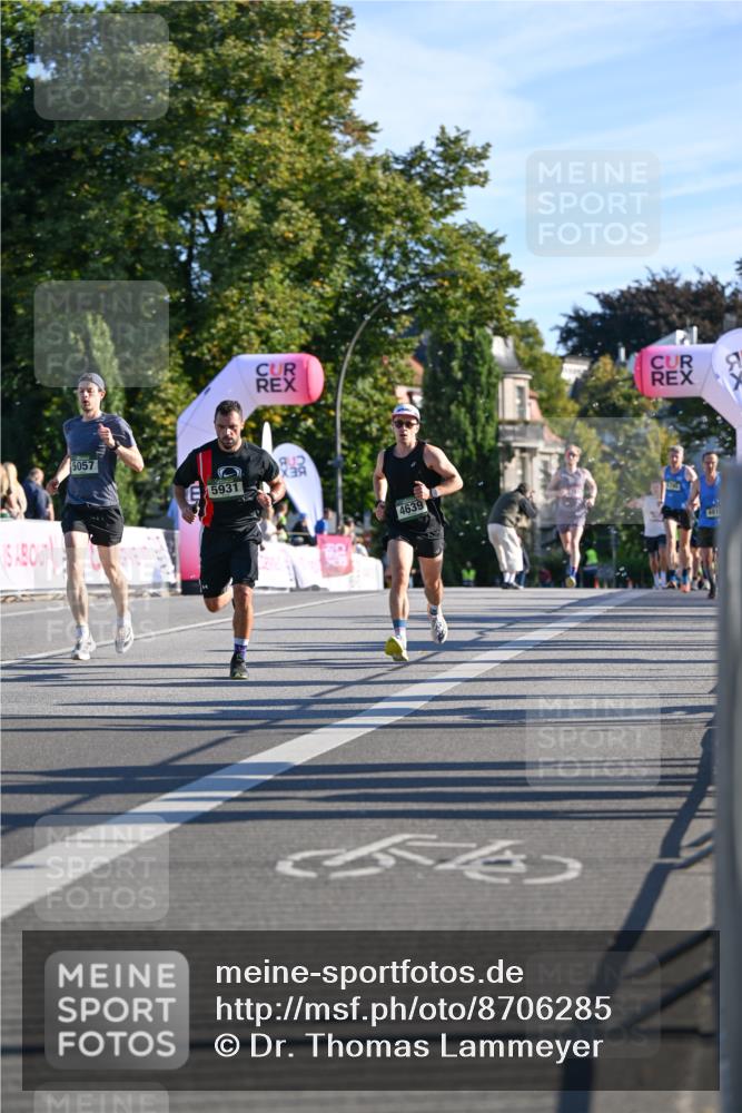 07.09.2025 - BARMER Alsterlauf Dr. Thomas Lammeyer http://msf.ph/oto/8706285 07.09.2025 09:23:45 Laufen 5057, 5931, 4639 meine-sportfotos.de