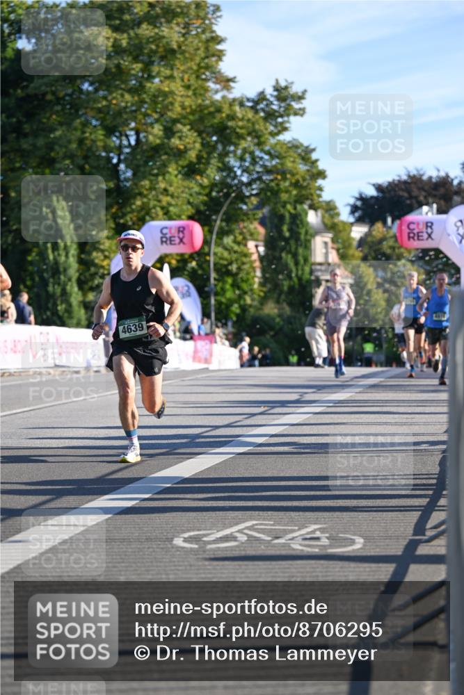 07.09.2025 - BARMER Alsterlauf Dr. Thomas Lammeyer http://msf.ph/oto/8706295 07.09.2025 09:23:47 Laufen 4639, 8 meine-sportfotos.de