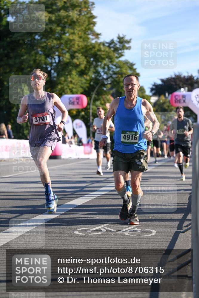 07.09.2025 - BARMER Alsterlauf Dr. Thomas Lammeyer http://msf.ph/oto/8706315 07.09.2025 09:23:51 Laufen 2518, 3701, 4916 meine-sportfotos.de