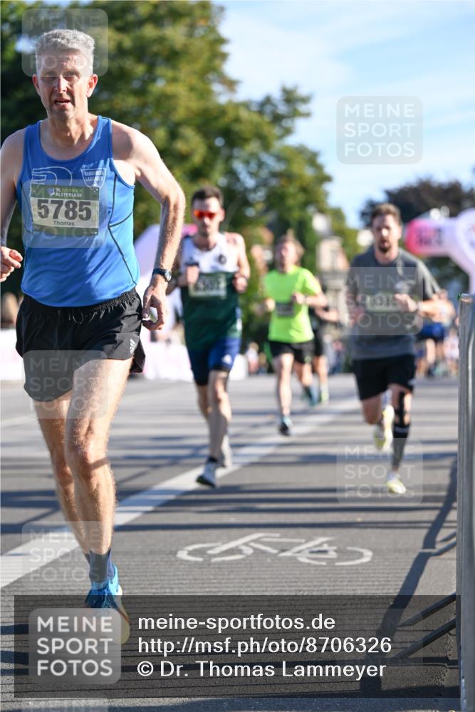 07.09.2025 - BARMER Alsterlauf Dr. Thomas Lammeyer http://msf.ph/oto/8706326 07.09.2025 09:23:53 Laufen 36, 5785 meine-sportfotos.de
