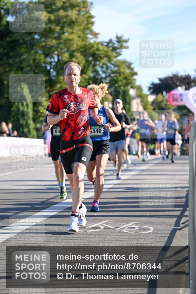 07.09.2025 - BARMER Alsterlauf Dr. Thomas Lammeyer http://msf.ph/oto/8706344 07.09.2025 09:23:56 Laufen 84, 5440 meine-sportfotos.de