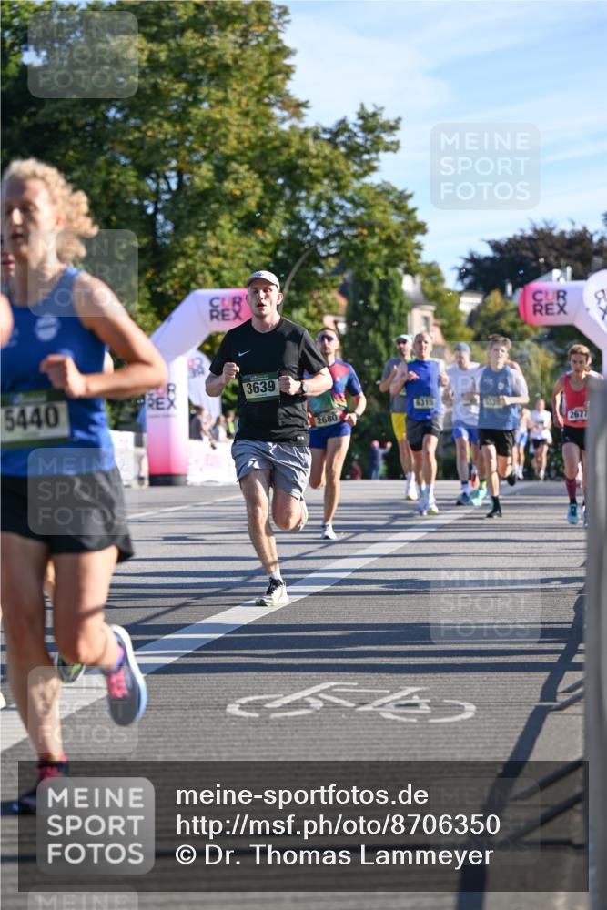 07.09.2025 - BARMER Alsterlauf Dr. Thomas Lammeyer http://msf.ph/oto/8706350 07.09.2025 09:23:57 Laufen 5440, 3639, 6315, 582, 2680, 54, 2677 meine-sportfotos.de