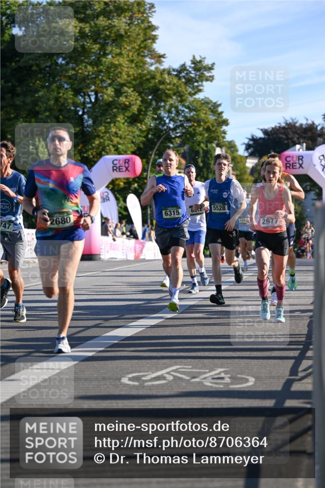 07.09.2025 - BARMER Alsterlauf Dr. Thomas Lammeyer http://msf.ph/oto/8706364 07.09.2025 09:23:59 Laufen 2680, 747, 6315, 625528, 2677 meine-sportfotos.de