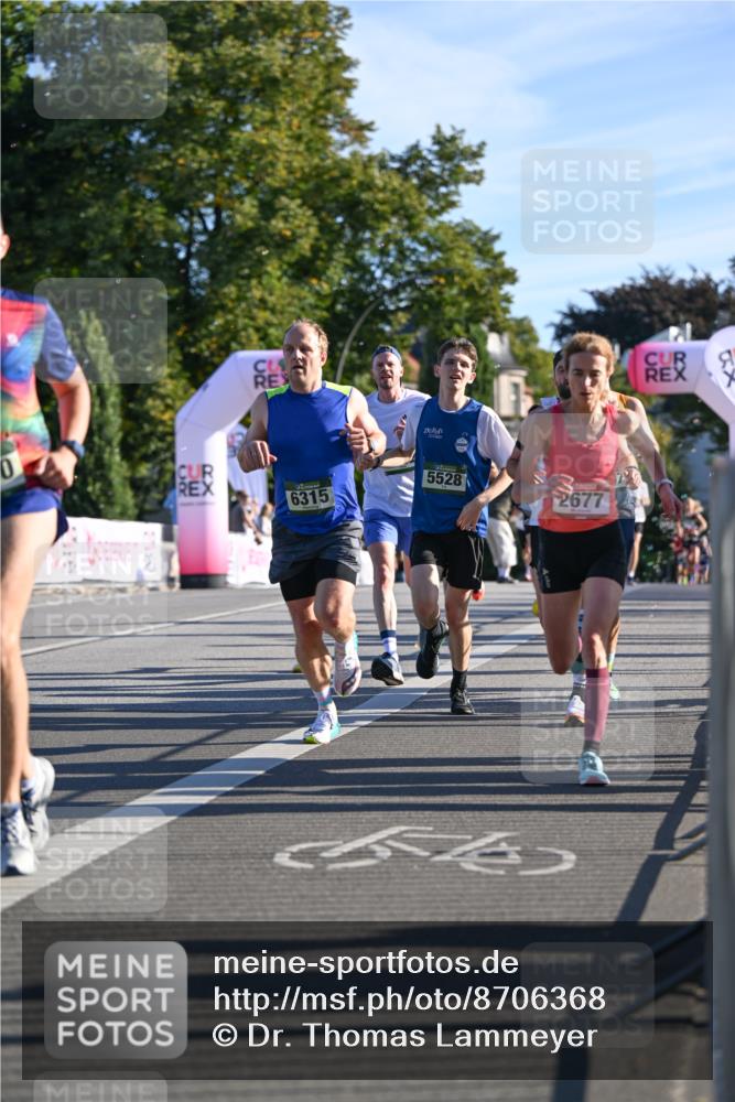 07.09.2025 - BARMER Alsterlauf Dr. Thomas Lammeyer http://msf.ph/oto/8706368 07.09.2025 09:23:59 Laufen 5528, 6315, 2677, 54 meine-sportfotos.de