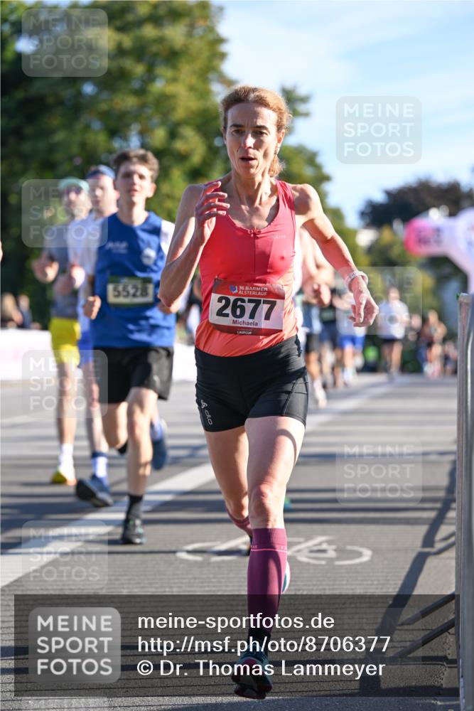 07.09.2025 - BARMER Alsterlauf Dr. Thomas Lammeyer http://msf.ph/oto/8706377 07.09.2025 09:24:01 Laufen 5528, 10, 2677 meine-sportfotos.de