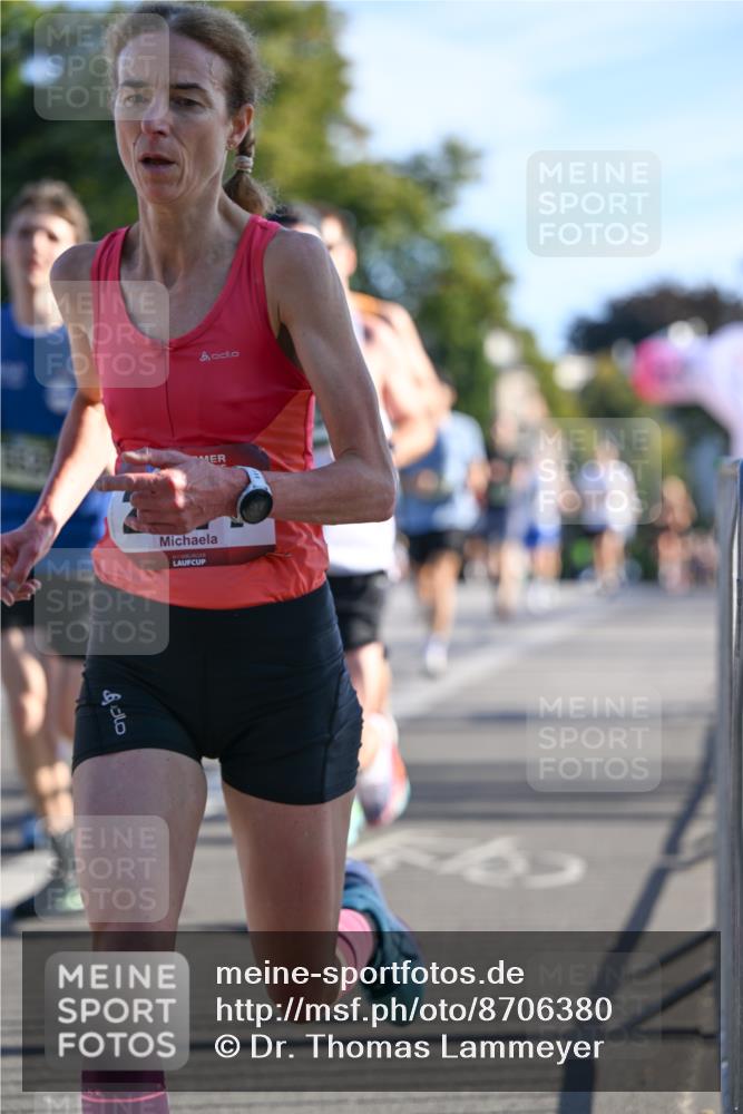 07.09.2025 - BARMER Alsterlauf Dr. Thomas Lammeyer http://msf.ph/oto/8706380 07.09.2025 09:24:01 Laufen  meine-sportfotos.de