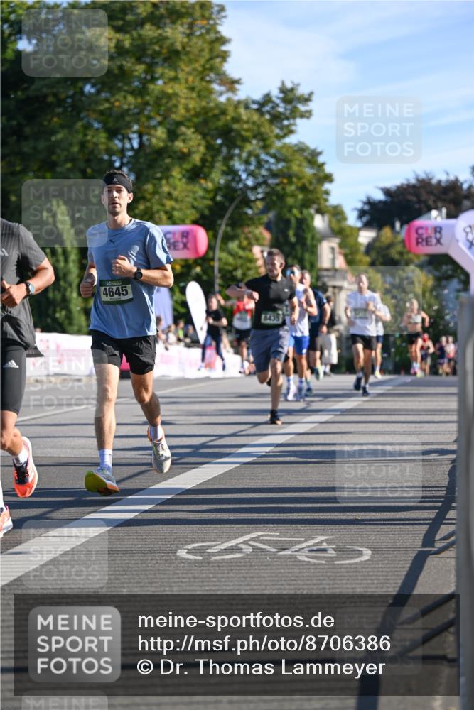 07.09.2025 - BARMER Alsterlauf Dr. Thomas Lammeyer http://msf.ph/oto/8706386 07.09.2025 09:24:03 Laufen 4645, 8435 meine-sportfotos.de