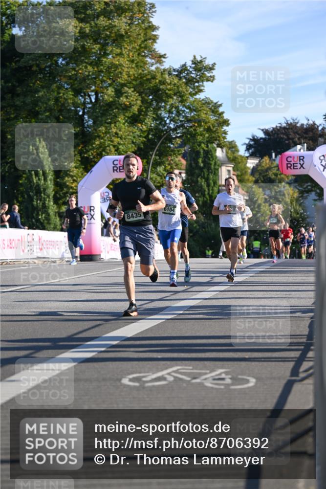 07.09.2025 - BARMER Alsterlauf Dr. Thomas Lammeyer http://msf.ph/oto/8706392 07.09.2025 09:24:04 Laufen 6104, 8435, 6455 meine-sportfotos.de