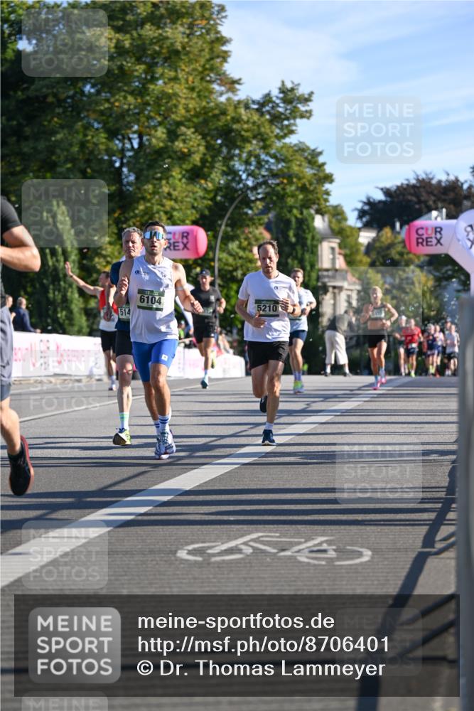07.09.2025 - BARMER Alsterlauf Dr. Thomas Lammeyer http://msf.ph/oto/8706401 07.09.2025 09:24:05 Laufen 514, 6104, 5210 meine-sportfotos.de