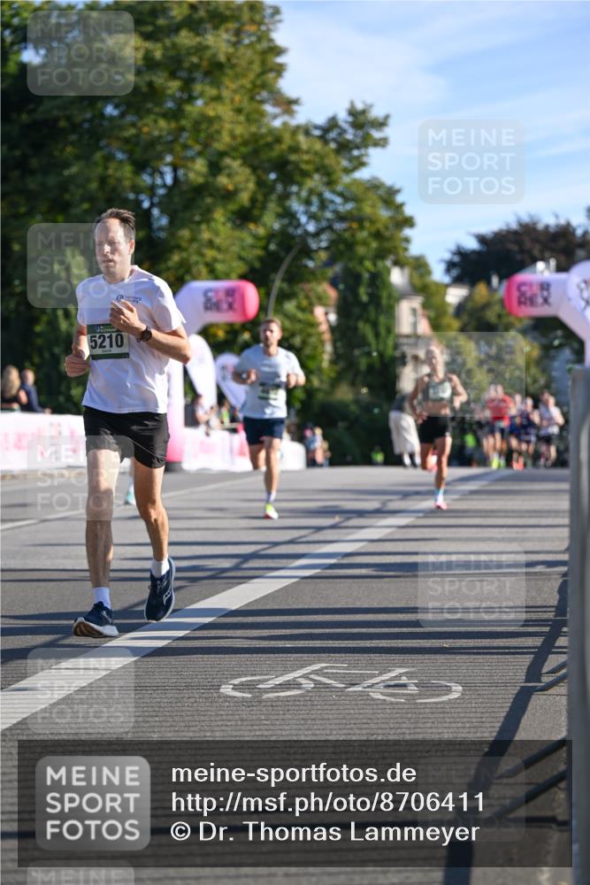 07.09.2025 - BARMER Alsterlauf Dr. Thomas Lammeyer http://msf.ph/oto/8706411 07.09.2025 09:24:07 Laufen 5210 meine-sportfotos.de