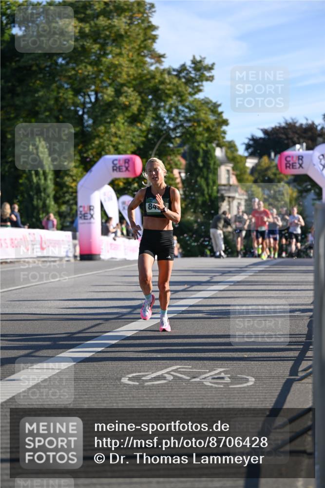 07.09.2025 - BARMER Alsterlauf Dr. Thomas Lammeyer http://msf.ph/oto/8706428 07.09.2025 09:24:09 Laufen 84 meine-sportfotos.de