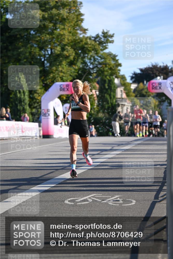 07.09.2025 - BARMER Alsterlauf Dr. Thomas Lammeyer http://msf.ph/oto/8706429 07.09.2025 09:24:10 Laufen 84 meine-sportfotos.de