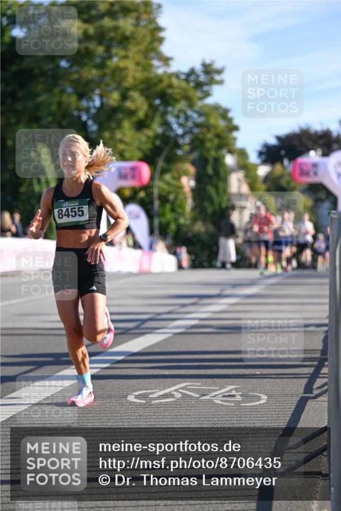 07.09.2025 - BARMER Alsterlauf Dr. Thomas Lammeyer http://msf.ph/oto/8706435 07.09.2025 09:24:10 Laufen 8455 meine-sportfotos.de