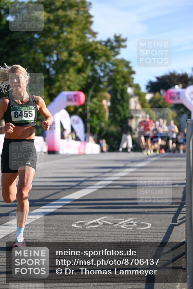07.09.2025 - BARMER Alsterlauf Dr. Thomas Lammeyer http://msf.ph/oto/8706437 07.09.2025 09:24:11 Laufen 36, 8455 meine-sportfotos.de