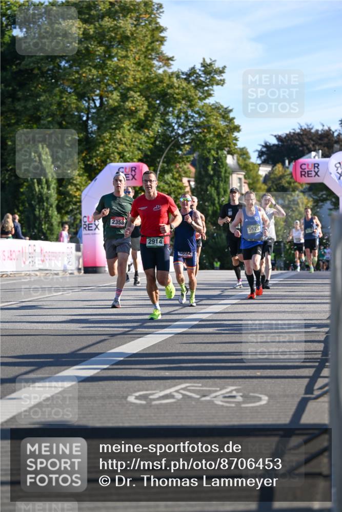07.09.2025 - BARMER Alsterlauf Dr. Thomas Lammeyer http://msf.ph/oto/8706453 07.09.2025 09:24:15 Laufen 2358, 2914, 4092, 5525 meine-sportfotos.de