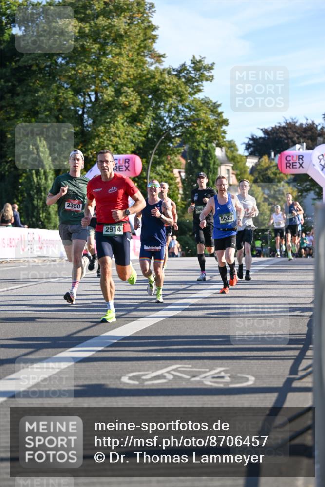 07.09.2025 - BARMER Alsterlauf Dr. Thomas Lammeyer http://msf.ph/oto/8706457 07.09.2025 09:24:15 Laufen 2358, 2914, 2099, 5525 meine-sportfotos.de