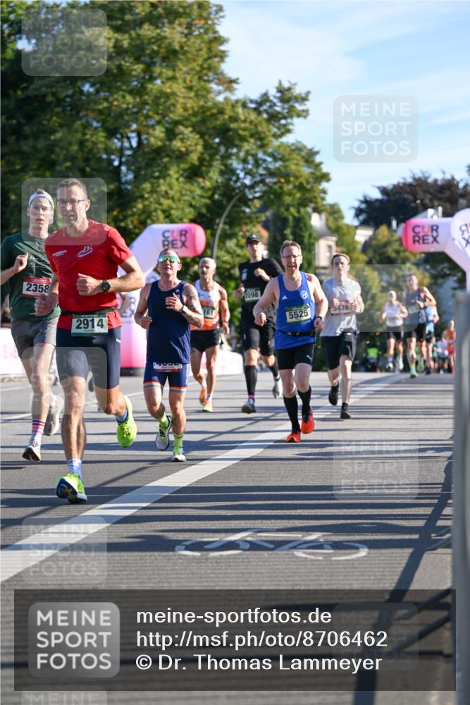 07.09.2025 - BARMER Alsterlauf Dr. Thomas Lammeyer http://msf.ph/oto/8706462 07.09.2025 09:24:16 Laufen 2358, 2914, 2098, 5525, 5476 meine-sportfotos.de