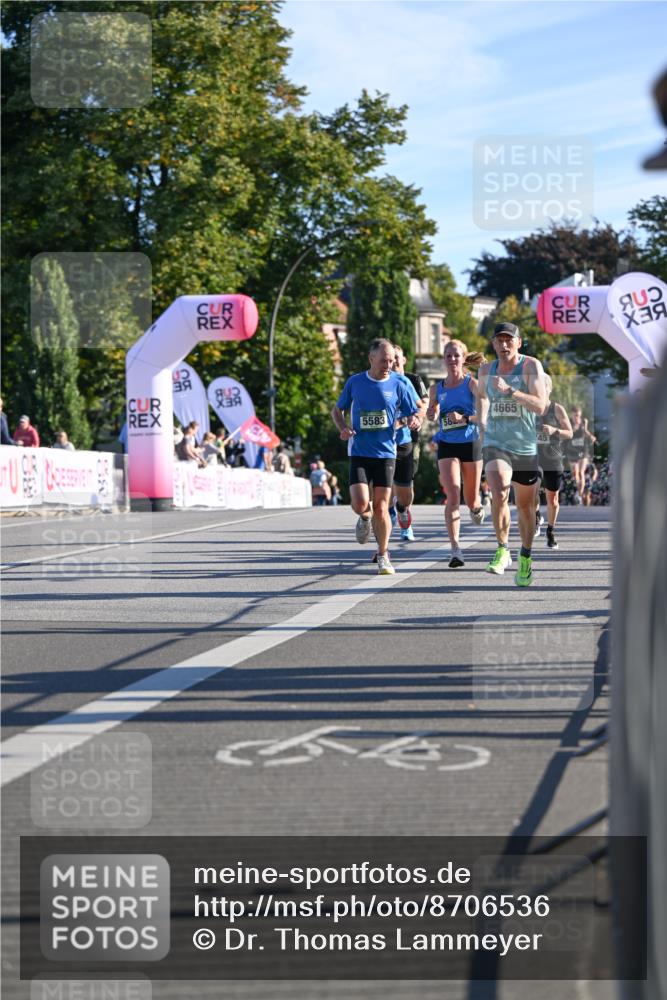 07.09.2025 - BARMER Alsterlauf Dr. Thomas Lammeyer http://msf.ph/oto/8706536 07.09.2025 09:24:35 Laufen 295, 5583, 4665, 562 meine-sportfotos.de