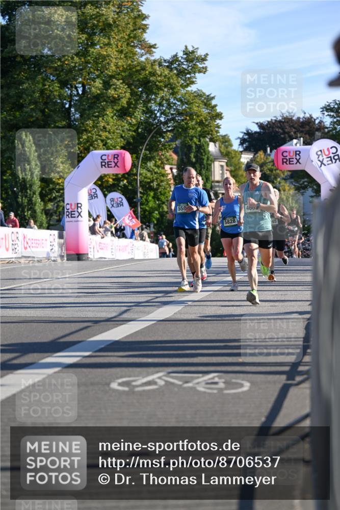 07.09.2025 - BARMER Alsterlauf Dr. Thomas Lammeyer http://msf.ph/oto/8706537 07.09.2025 09:24:35 Laufen 558, 5828, 460 meine-sportfotos.de