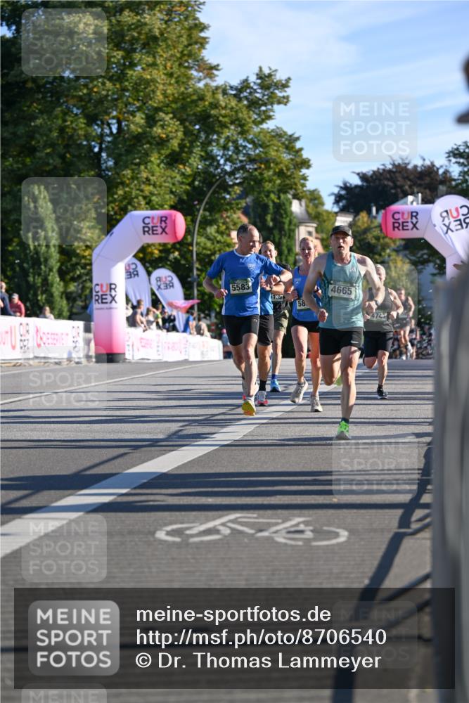 07.09.2025 - BARMER Alsterlauf Dr. Thomas Lammeyer http://msf.ph/oto/8706540 07.09.2025 09:24:35 Laufen 2380, 5583, 1391, 58, 4665, 54, 474 meine-sportfotos.de
