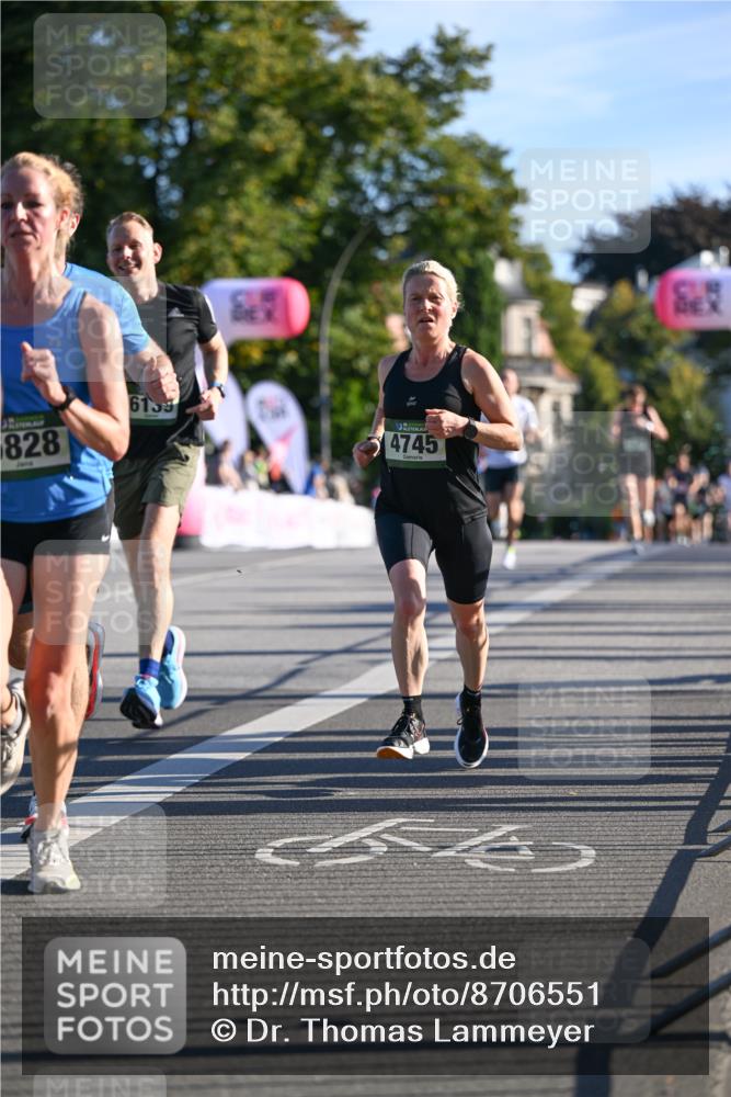 07.09.2025 - BARMER Alsterlauf Dr. Thomas Lammeyer http://msf.ph/oto/8706551 07.09.2025 09:24:38 Laufen 828, 6159, 4745 meine-sportfotos.de